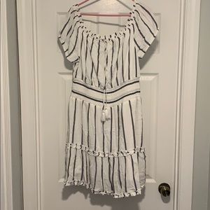 White striped American eagle dress